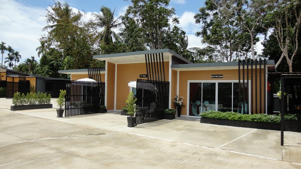 Love You Resort Chumphon Exterior photo