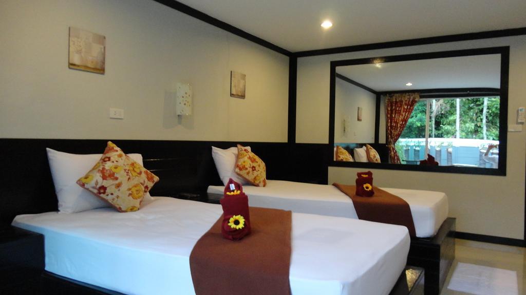 Love You Resort Chumphon Exterior photo